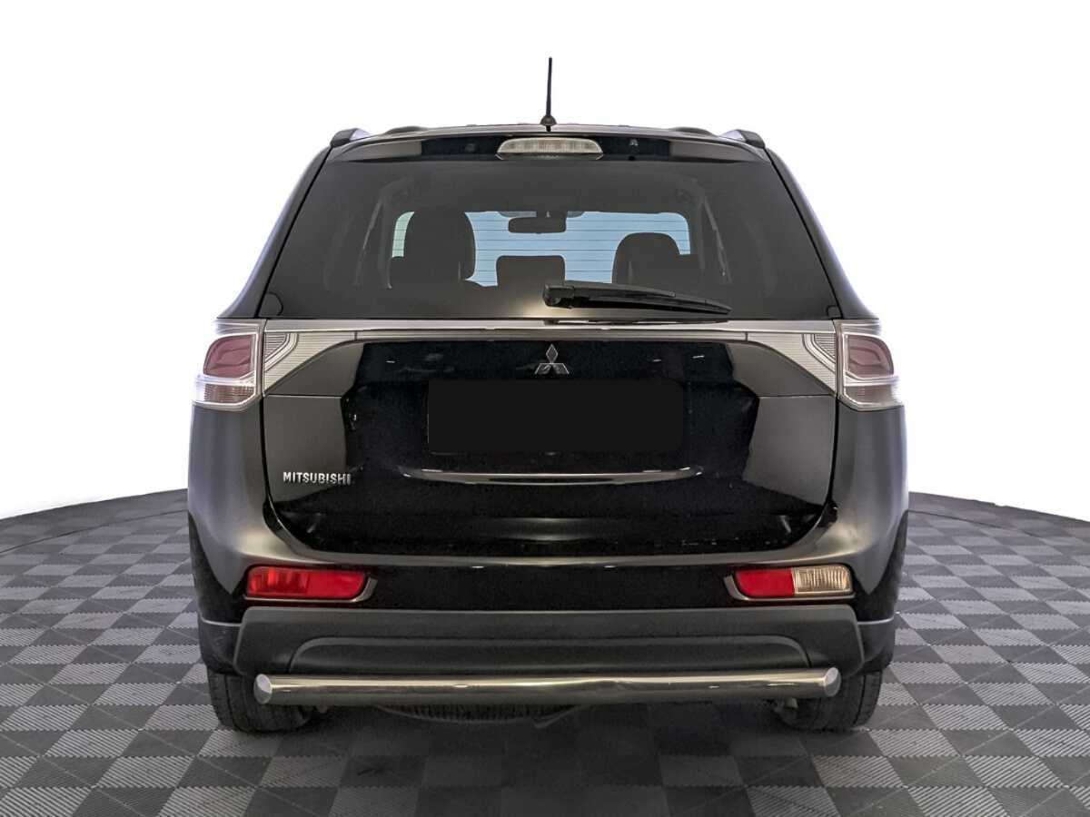 Купить Mitsubishi Outlander с пробегом. Фото: #5