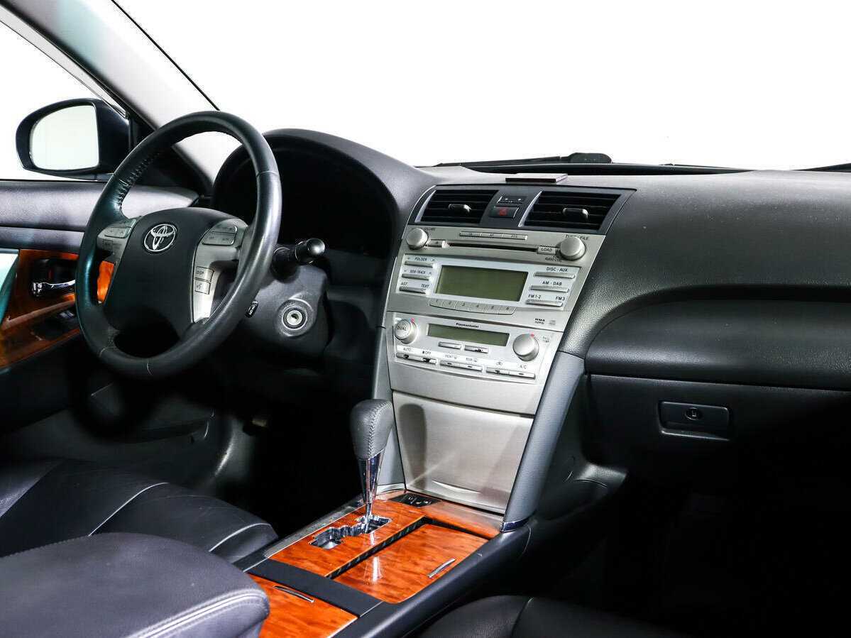 Купить Toyota Camry с пробегом. Фото: #6