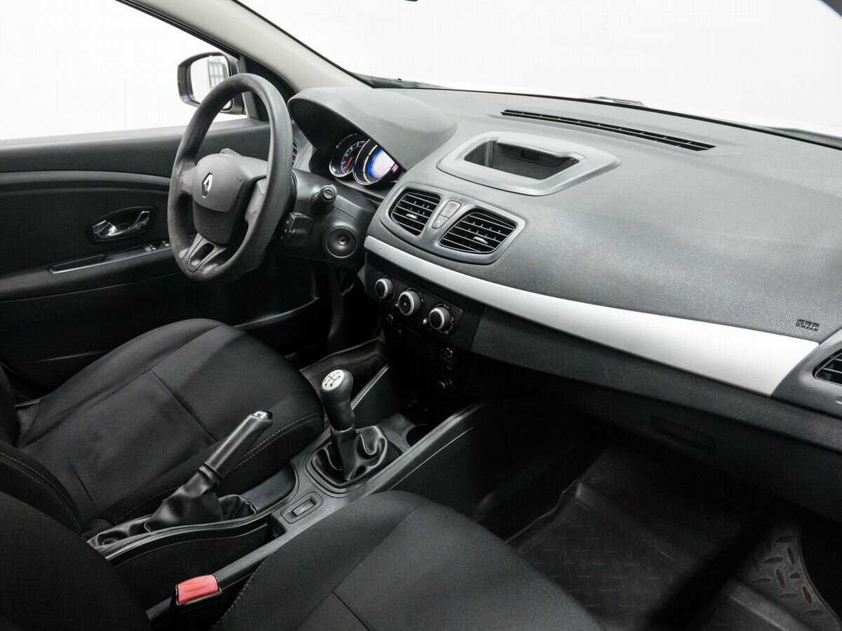 Купить Renault Fluence с пробегом. Фото: #4