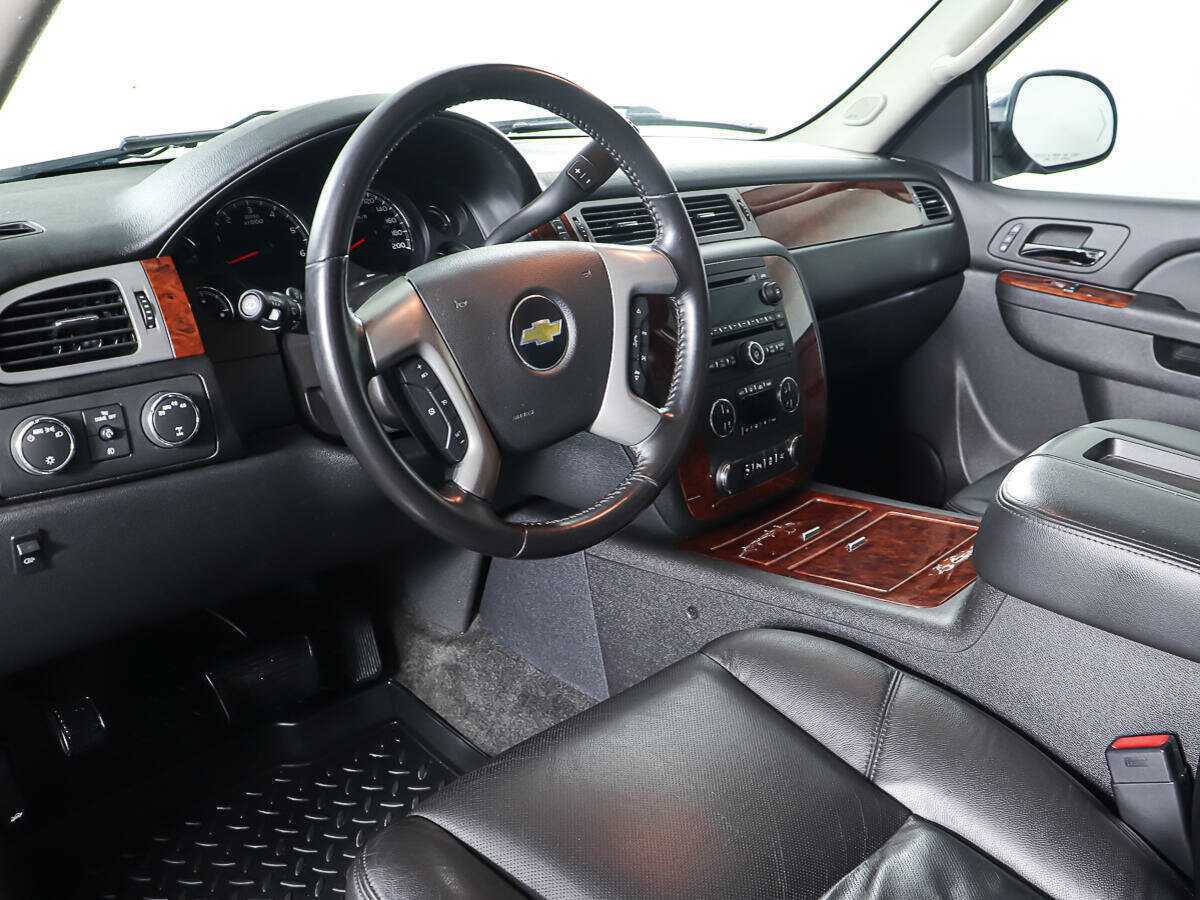 Купить Chevrolet Tahoe с пробегом. Фото: #12