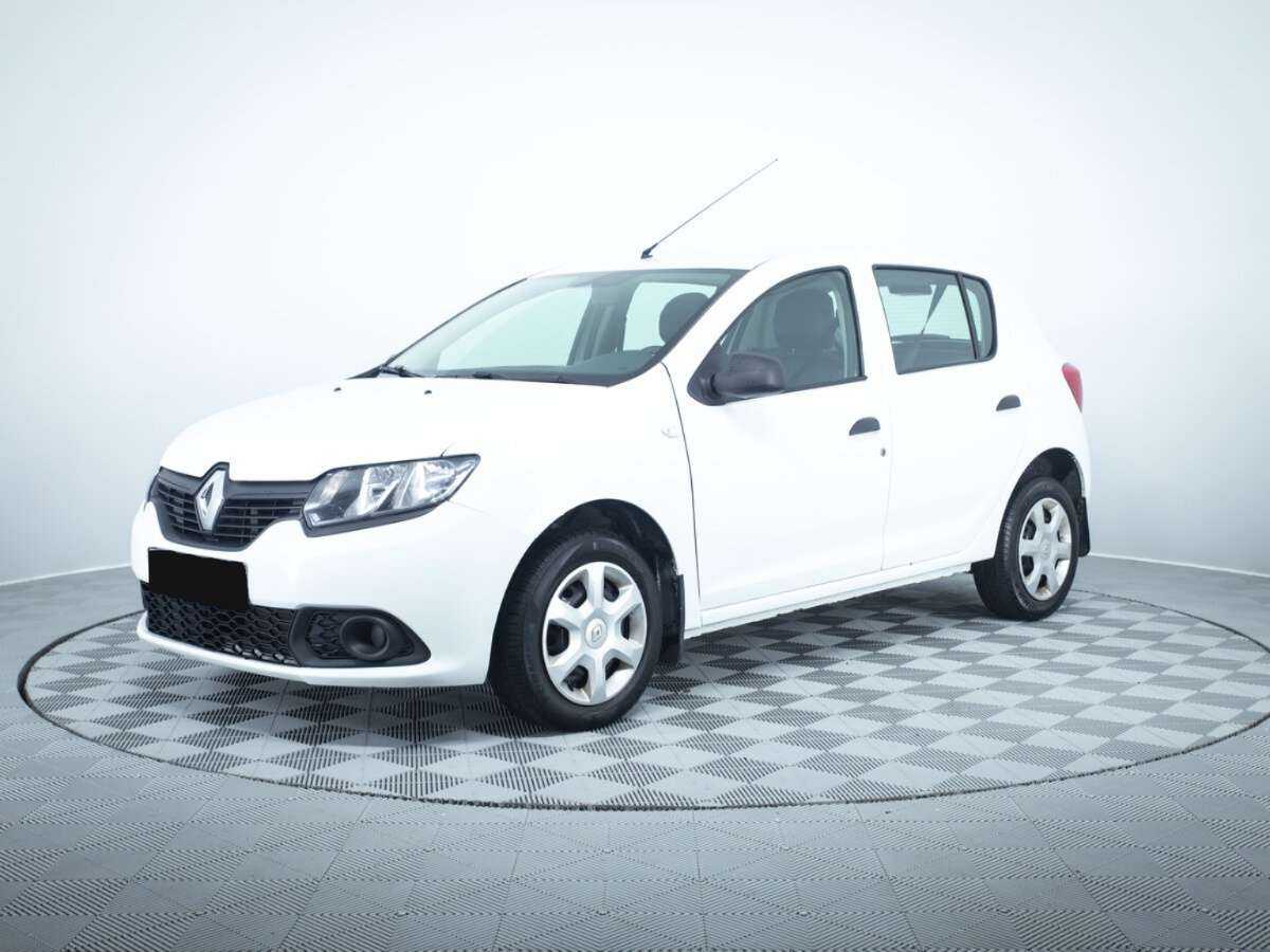 Купить Renault Sandero с пробегом. Посмотреть фото