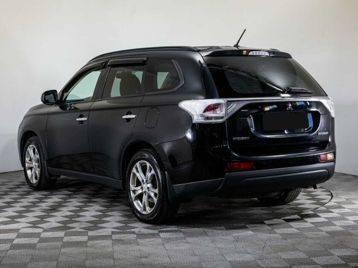 Купить Mitsubishi Outlander с пробегом. Фото: #6