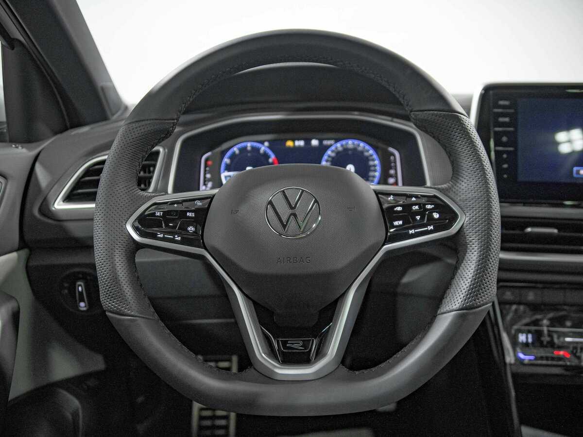 Купить Volkswagen T-Roc с пробегом. Фото: #8