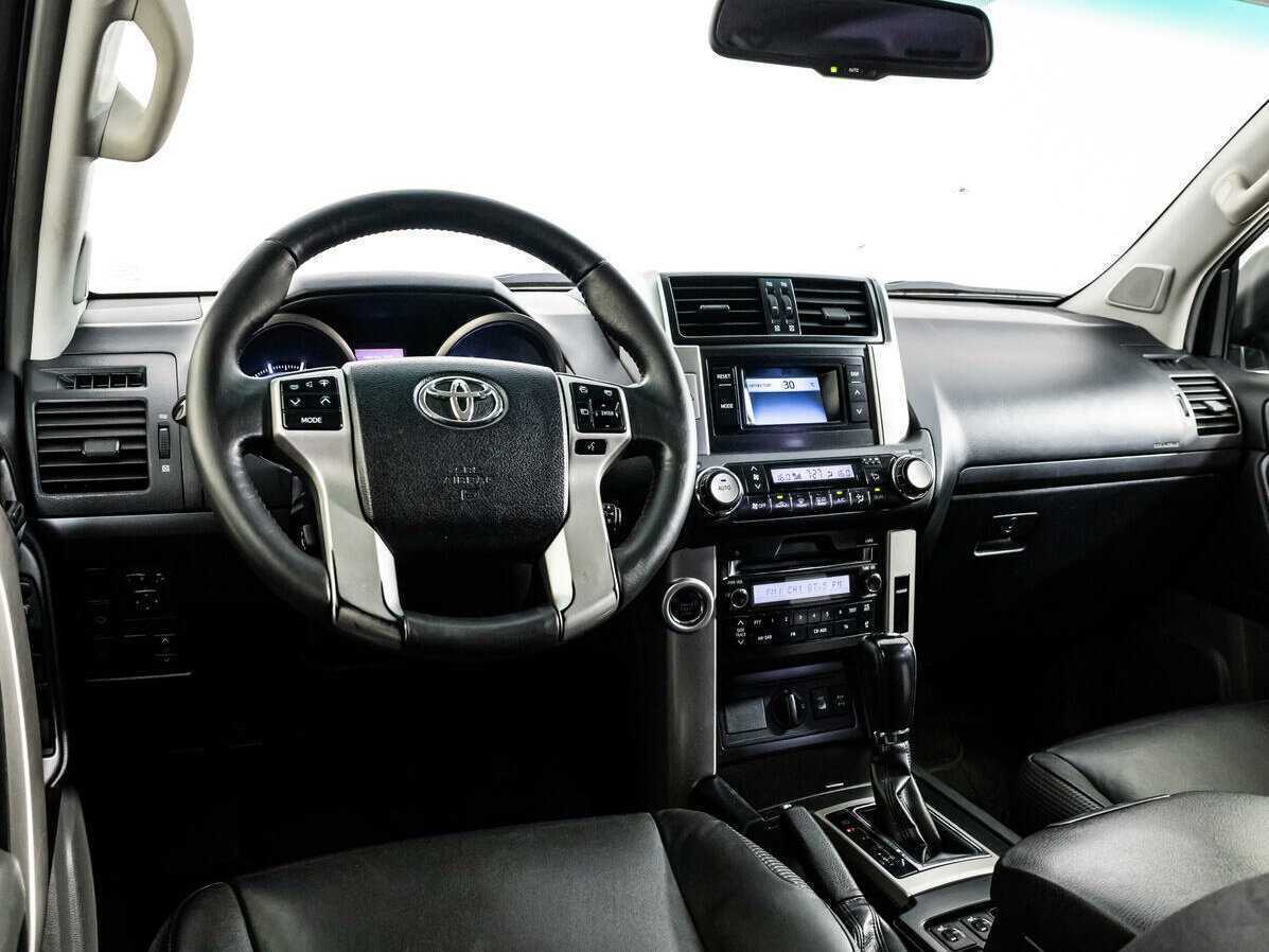 Купить Toyota Land Cruiser Prado с пробегом. Фото: #8