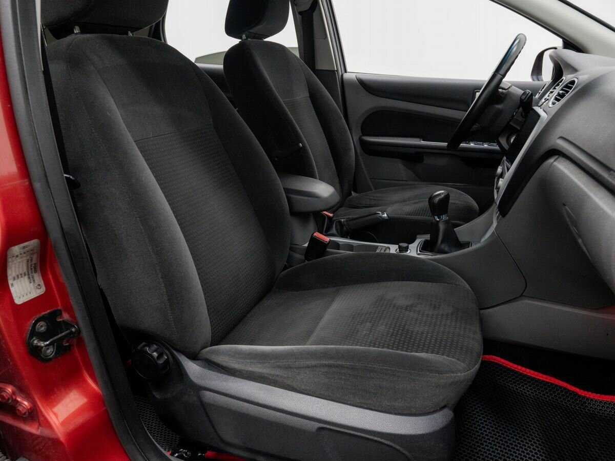 Купить Ford Focus с пробегом. Фото: #7