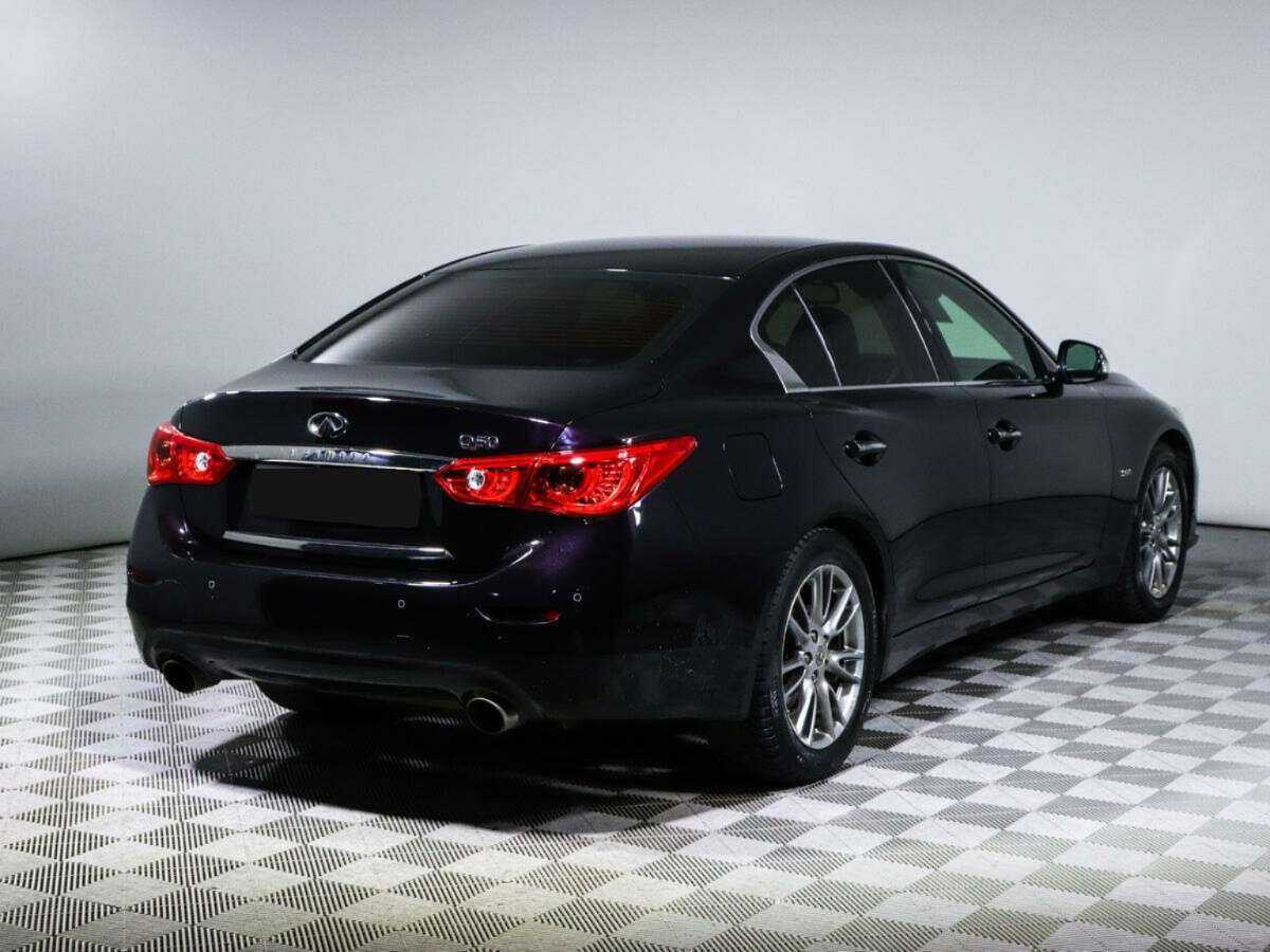 Купить Infiniti Q50 с пробегом. Фото: #3