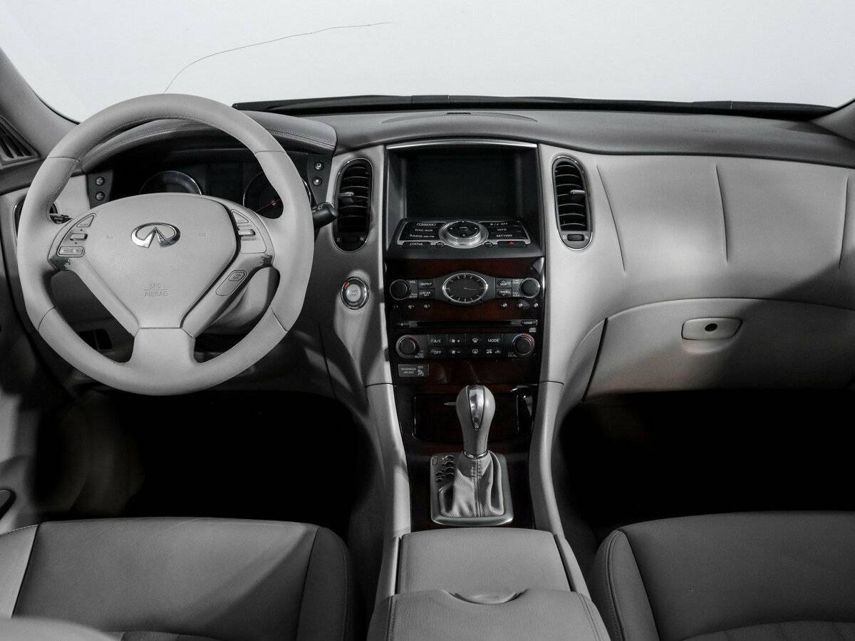 Купить Infiniti EX с пробегом. Фото: #11