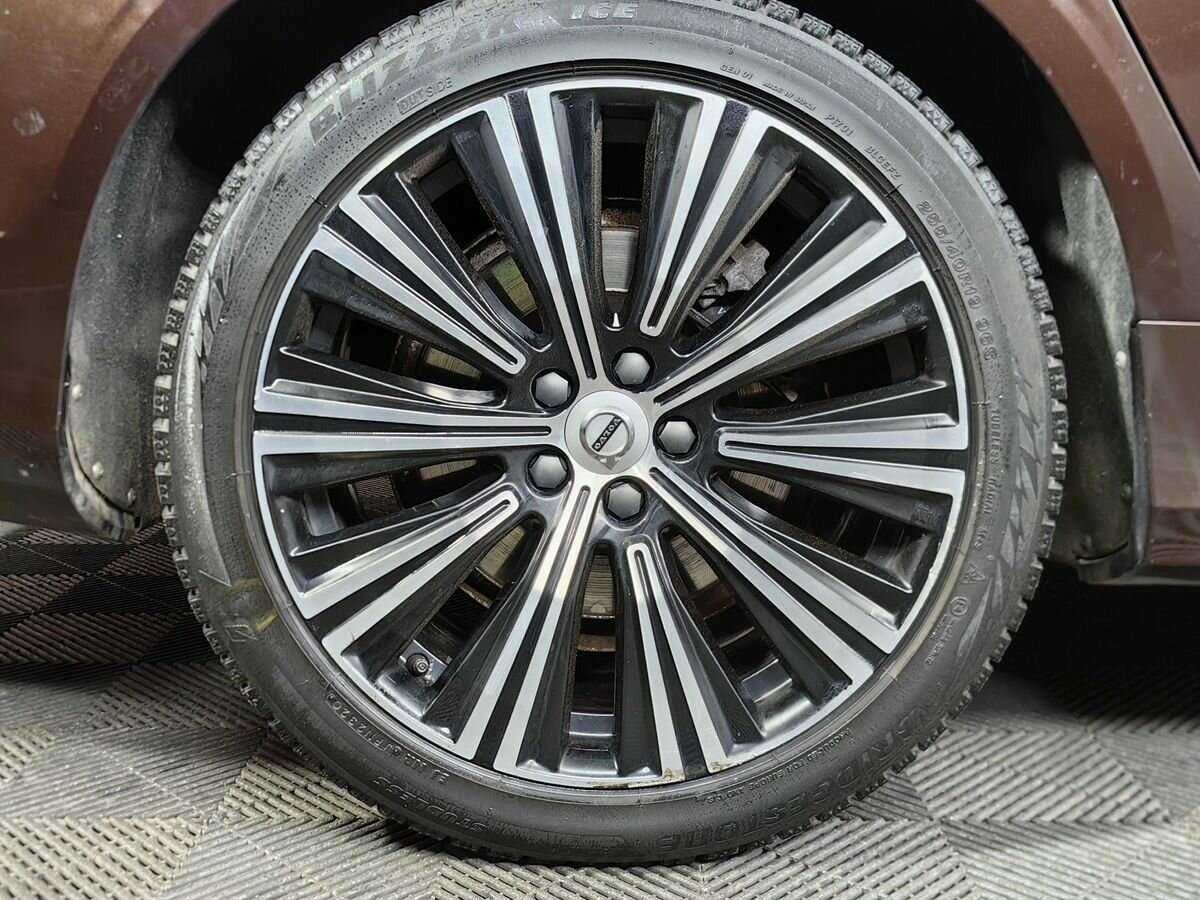 Купить Volvo S90 с пробегом. Фото: #12