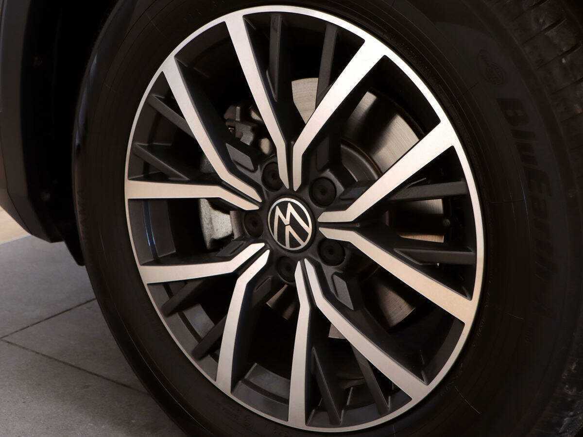 Купить Volkswagen Tiguan с пробегом. Фото: #23