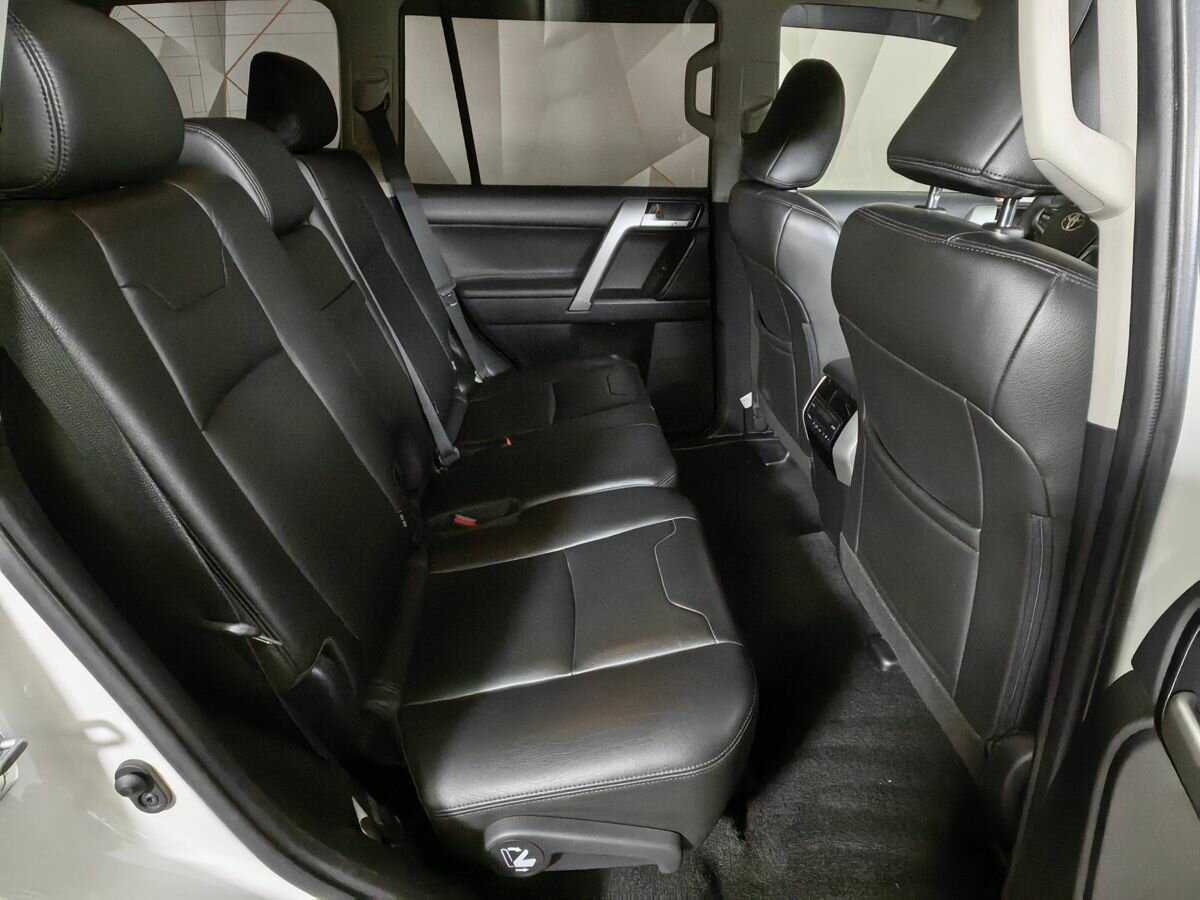 Купить Toyota Land Cruiser Prado с пробегом. Фото: #11