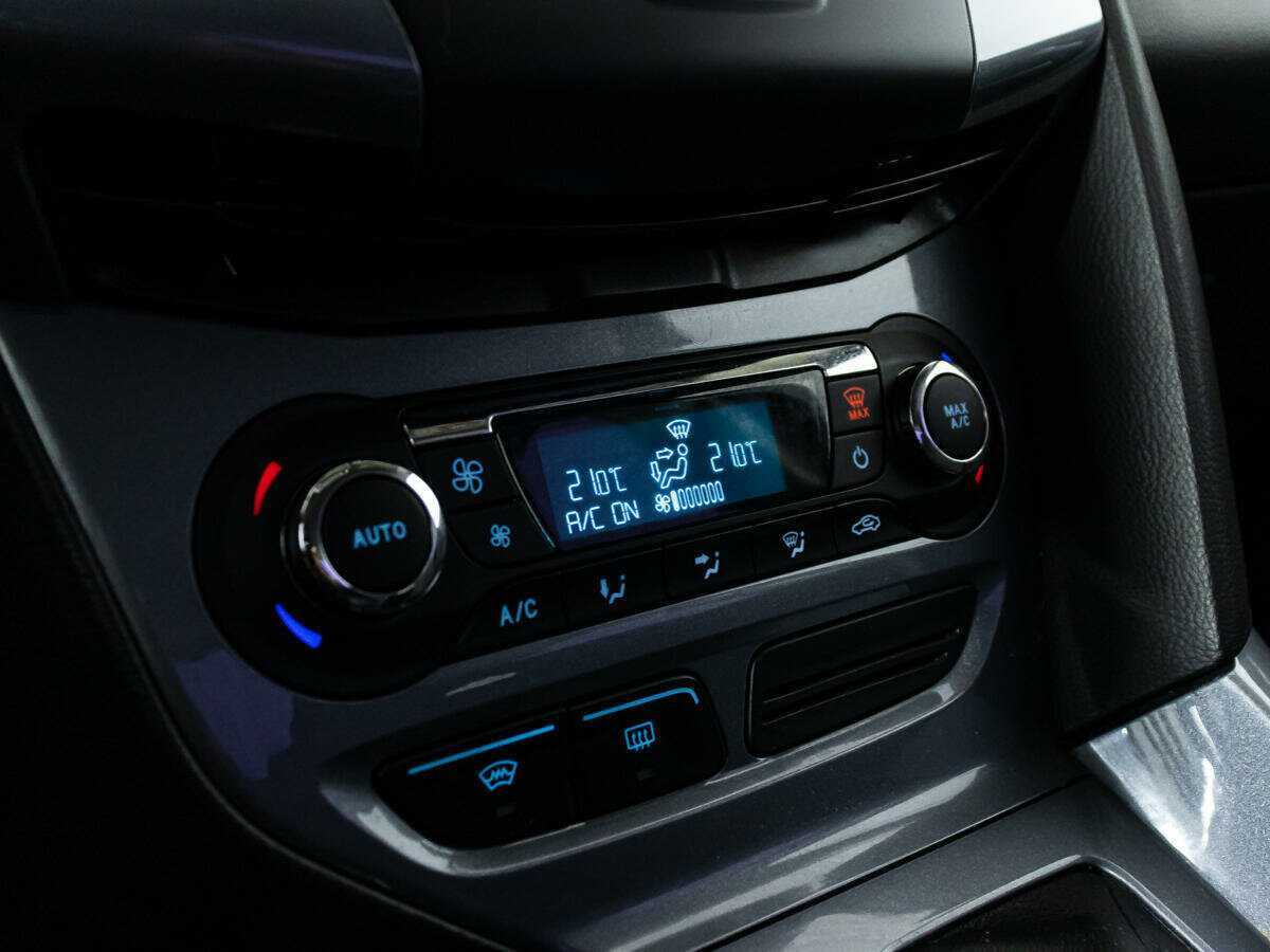 Купить Ford Focus с пробегом. Фото: #14