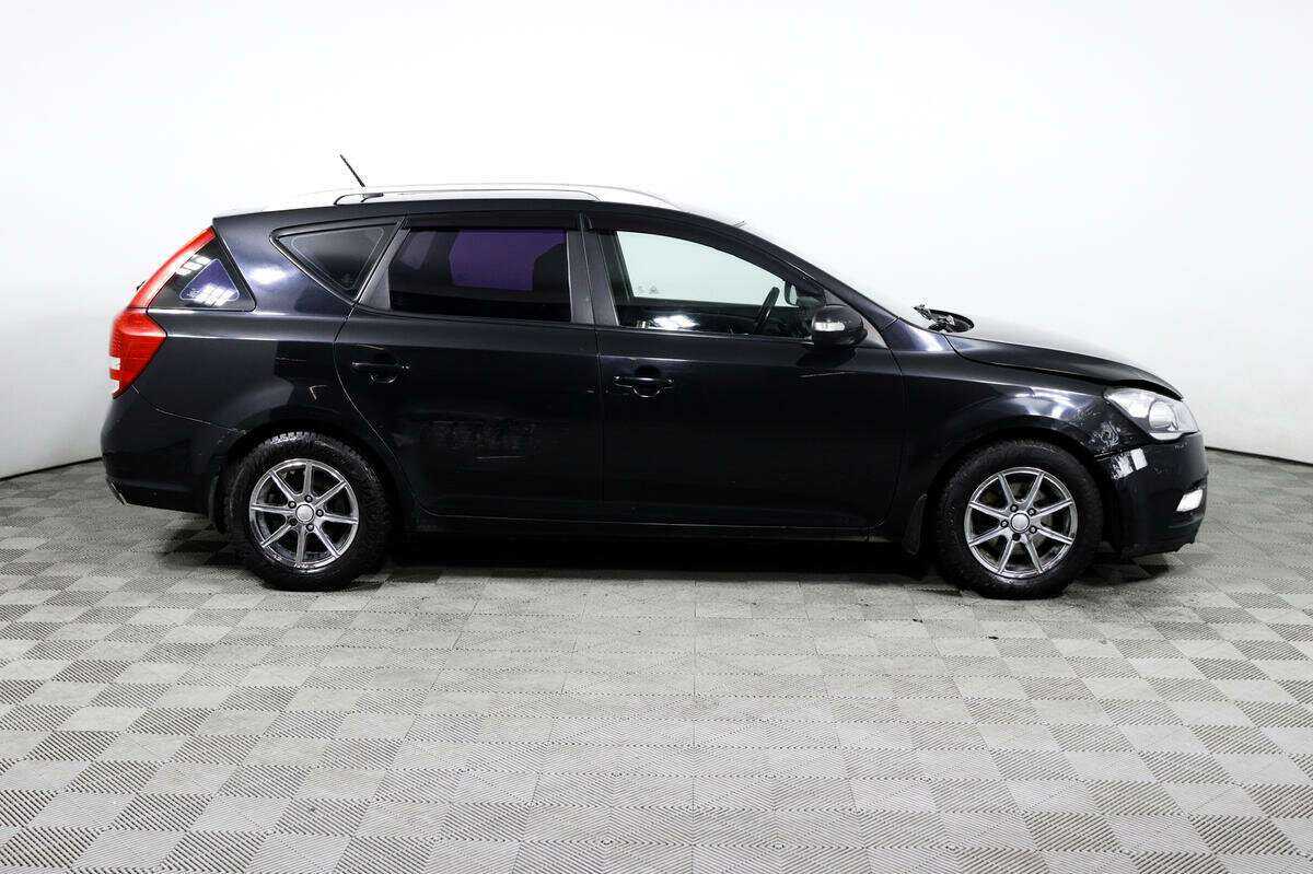 Купить Kia Ceed с пробегом. Фото: #3