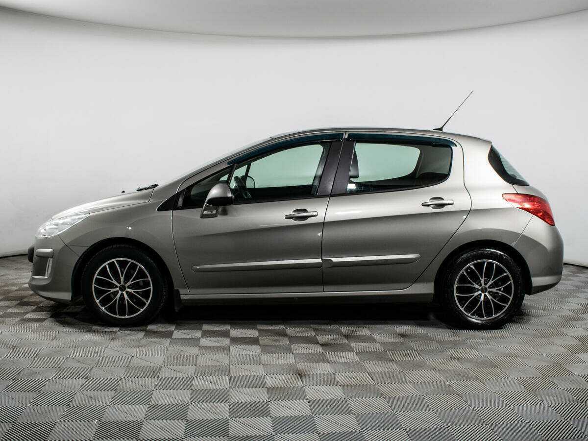 Купить Peugeot 308 с пробегом. Фото: #7