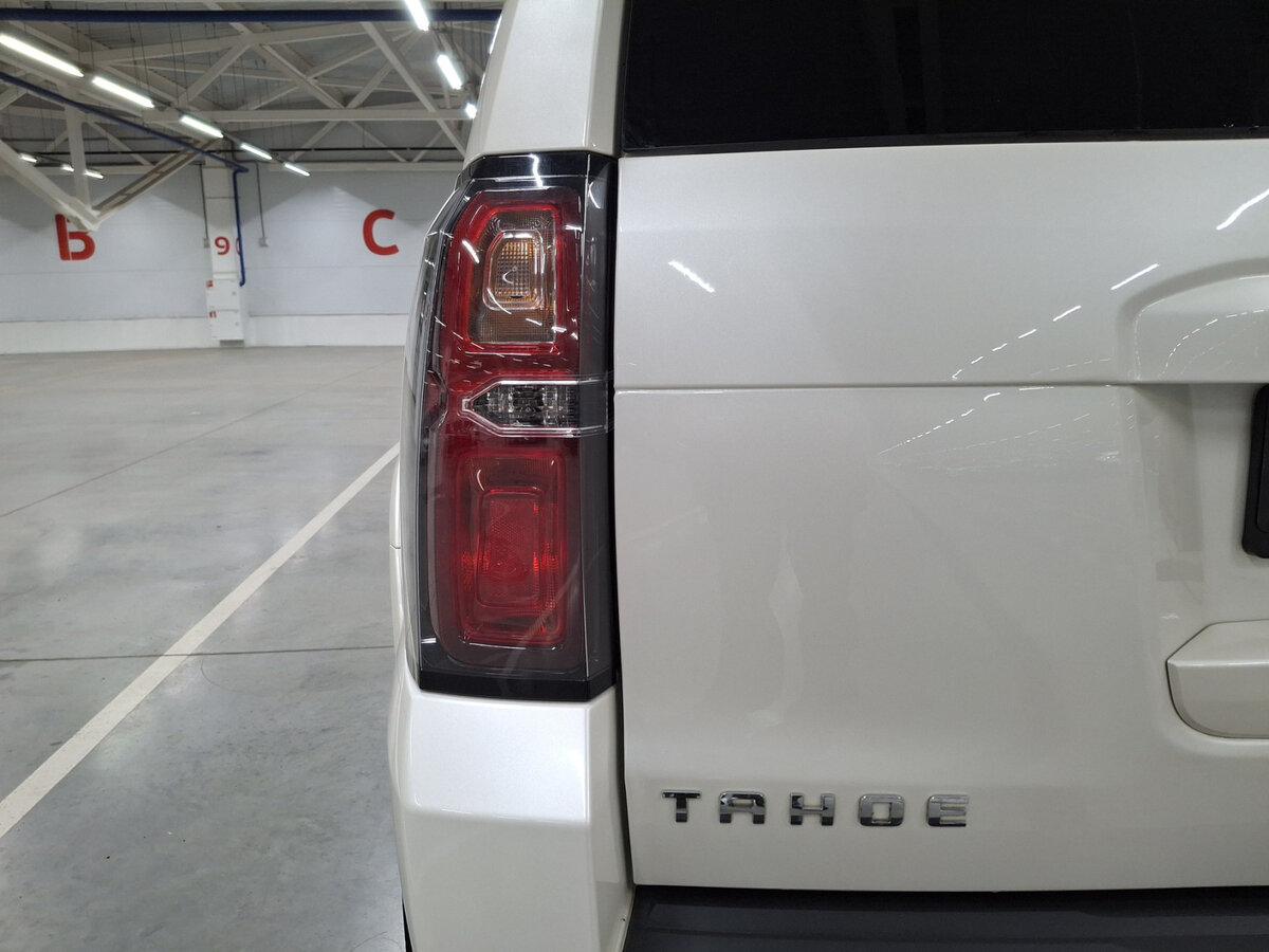 Купить Chevrolet Tahoe с пробегом. Фото: #8