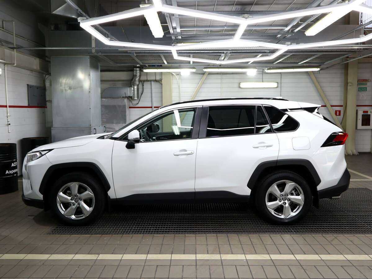 Купить Toyota RAV4 с пробегом. Фото: #3