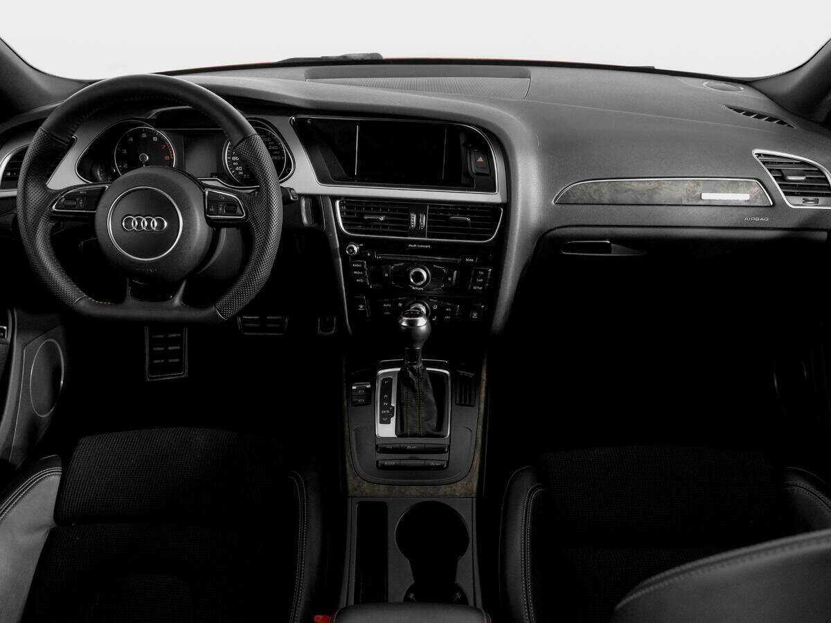 Купить Audi A4 с пробегом. Фото: #10