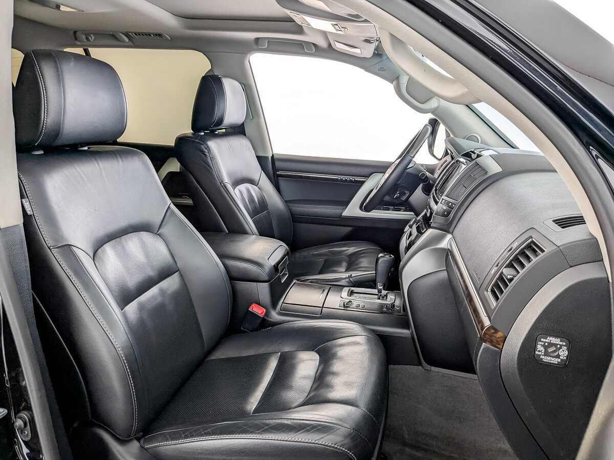 Купить Toyota Land Cruiser с пробегом. Фото: #24