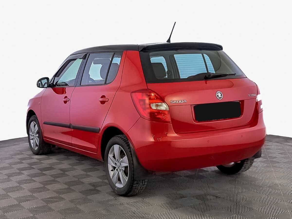 Купить Skoda Fabia с пробегом. Фото: #6