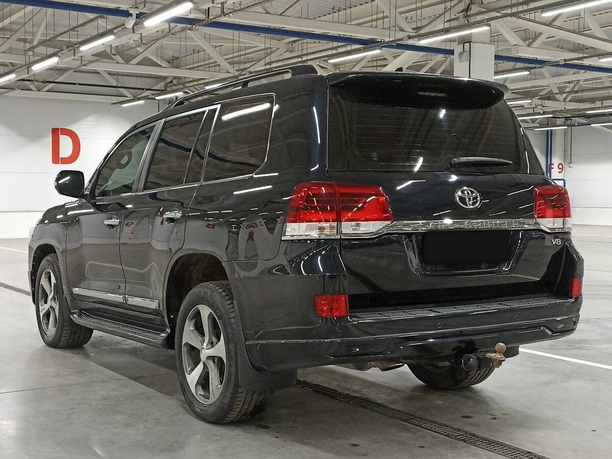 Купить Toyota Land Cruiser с пробегом. Фото: #6