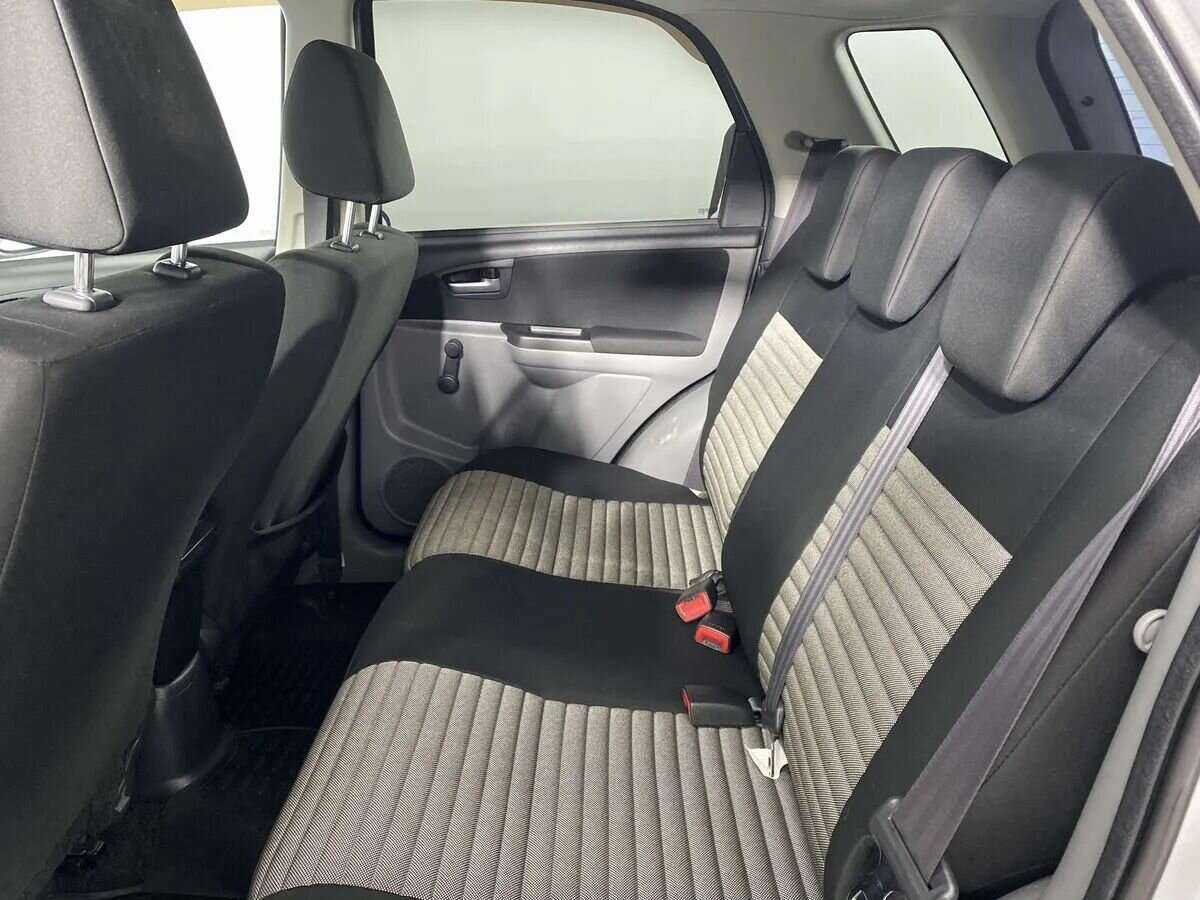 Купить Suzuki SX4 с пробегом. Фото: #6