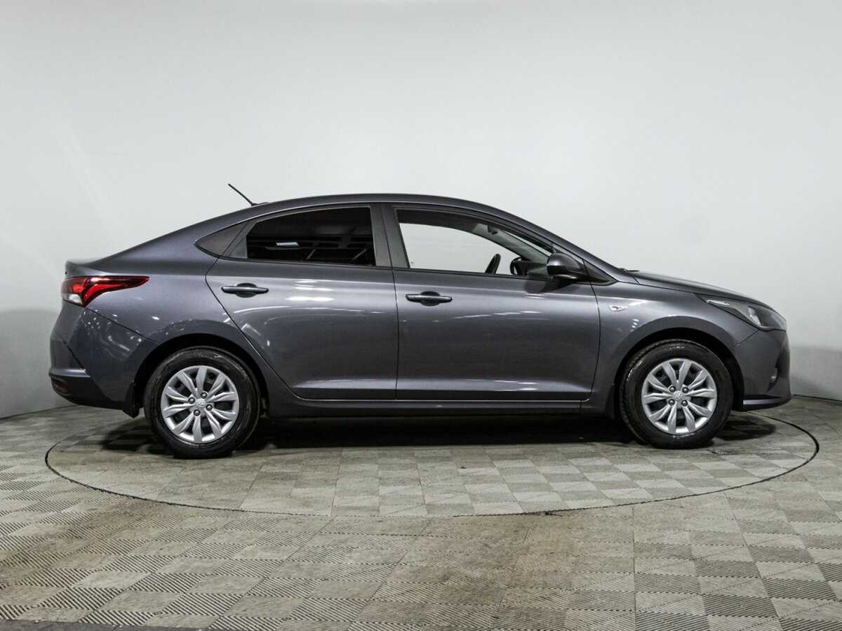 Купить Hyundai Solaris с пробегом. Фото: #3