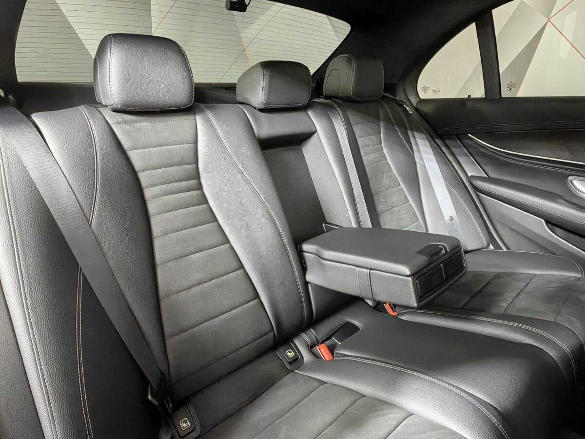 Купить Mercedes-Benz E-Класс с пробегом. Фото: #12