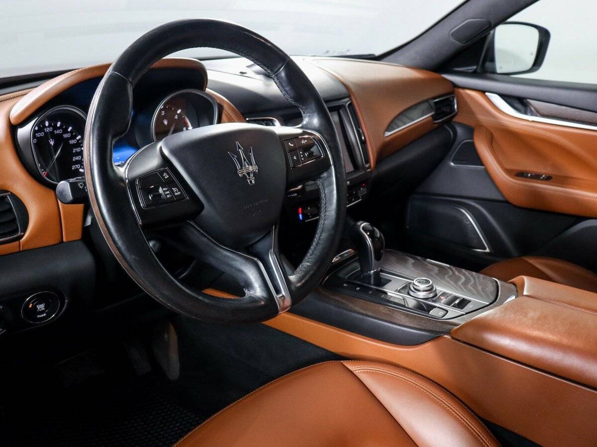 Купить Maserati Levante с пробегом. Фото: #9