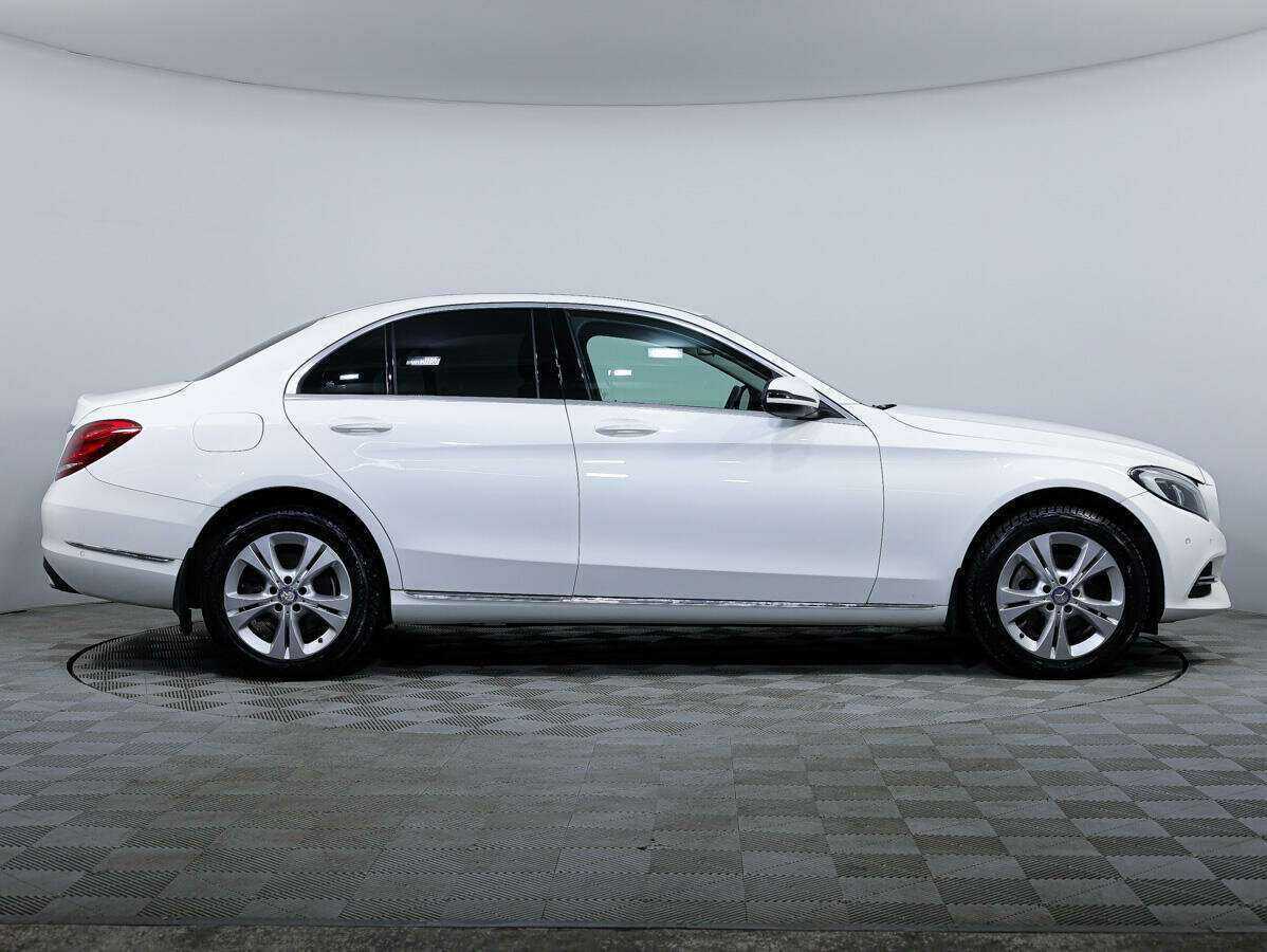 Купить Mercedes-Benz C-Класс с пробегом. Фото: #3