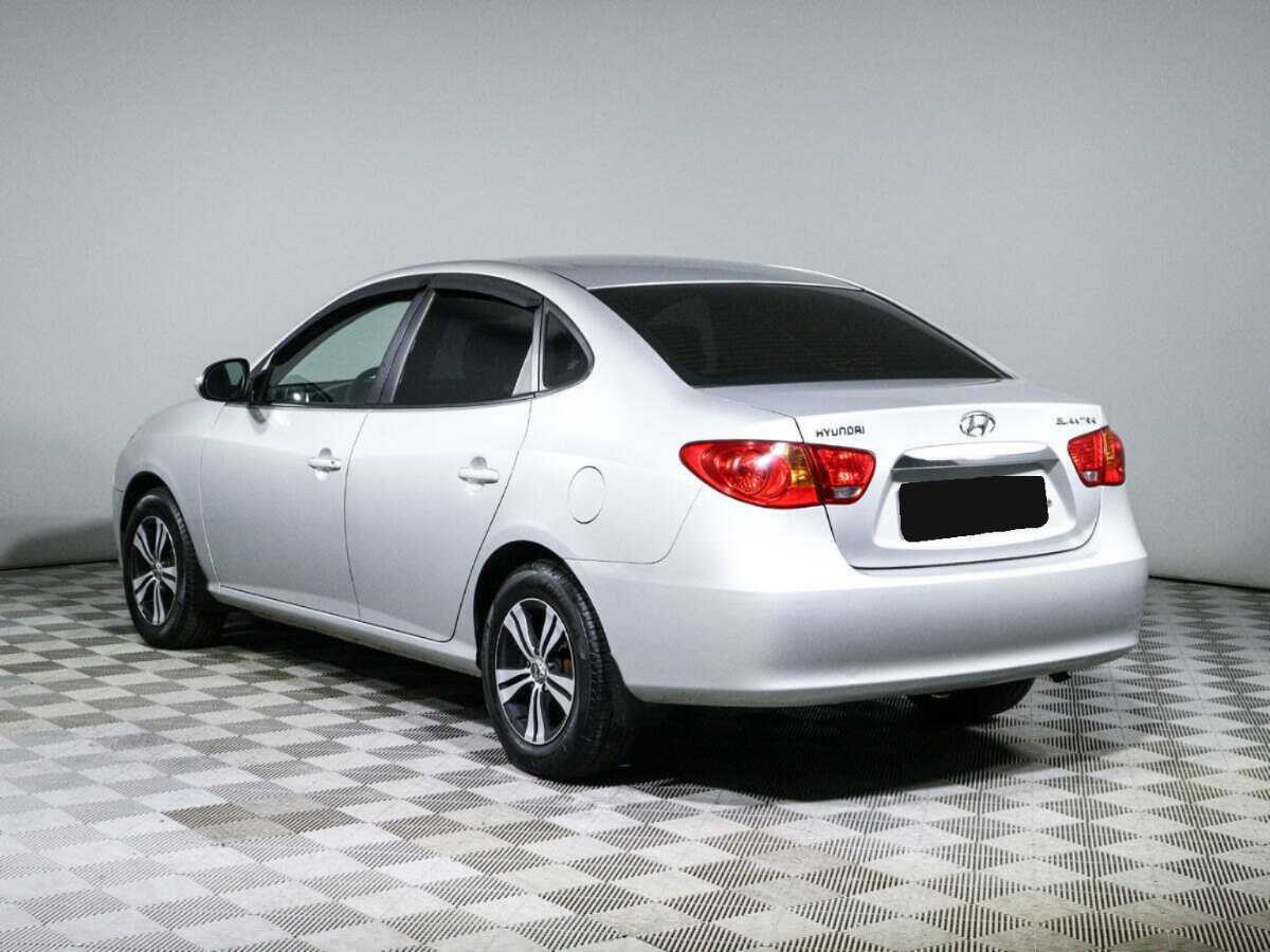 Купить Hyundai Elantra с пробегом. Фото: #5