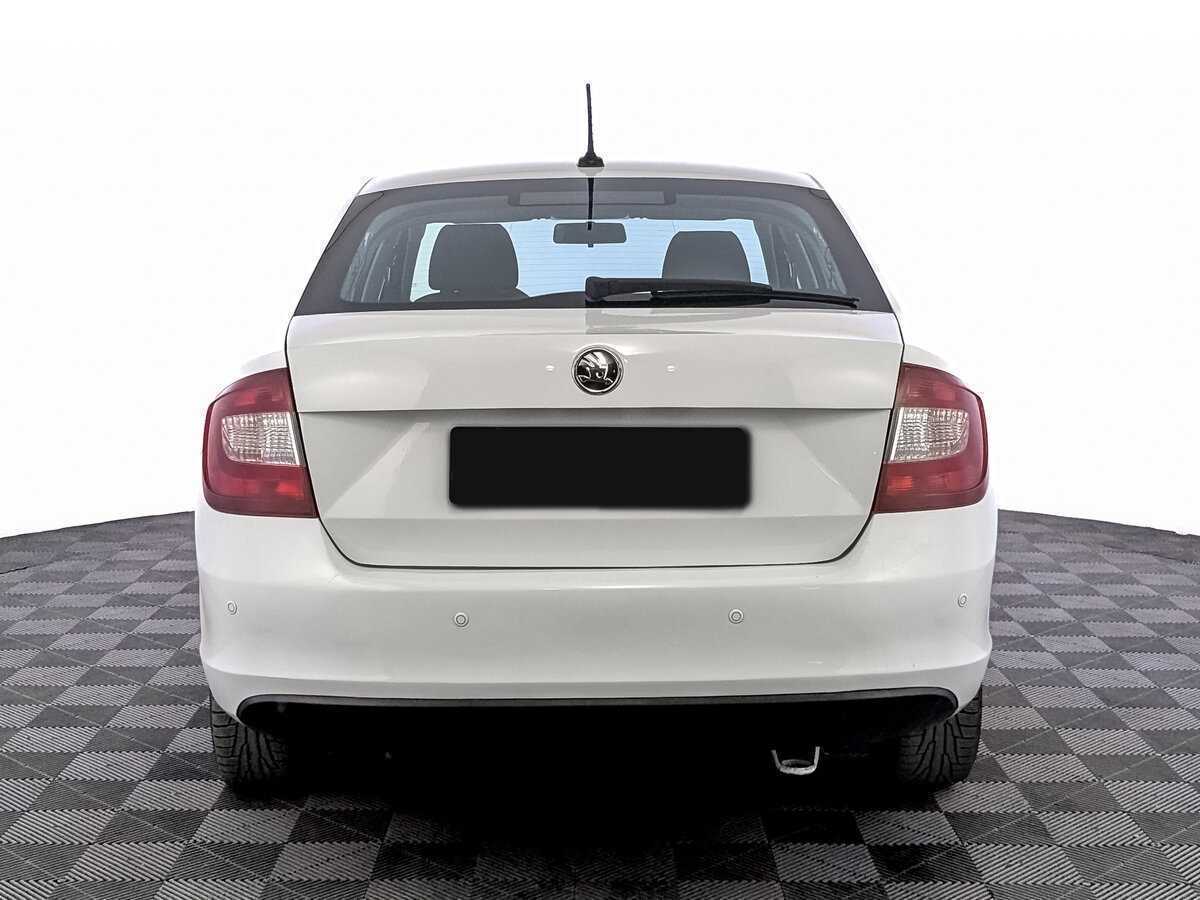 Купить Skoda Rapid с пробегом. Фото: #5