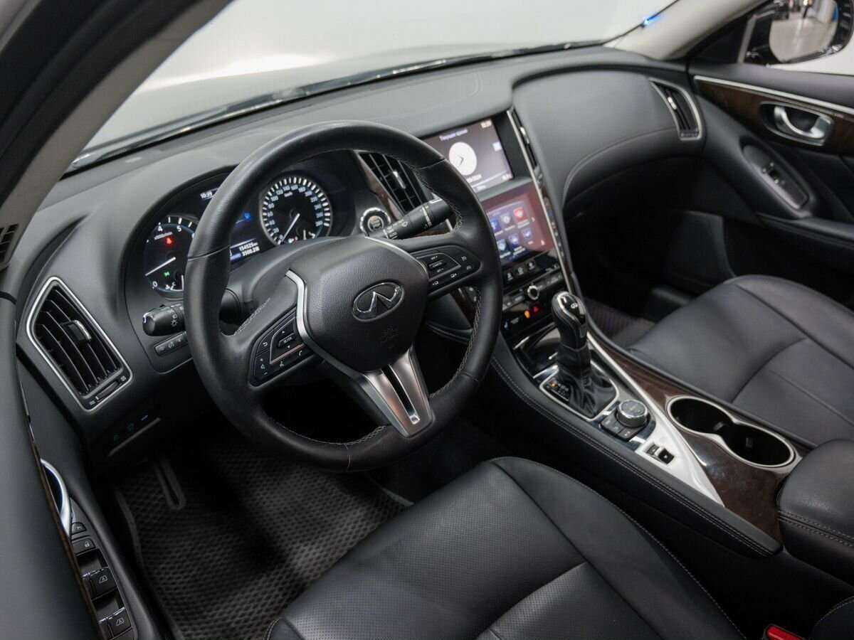 Купить Infiniti Q50 с пробегом. Фото: #14