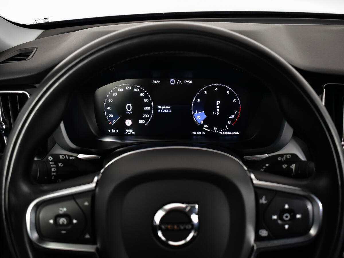 Купить Volvo XC60 с пробегом. Фото: #10
