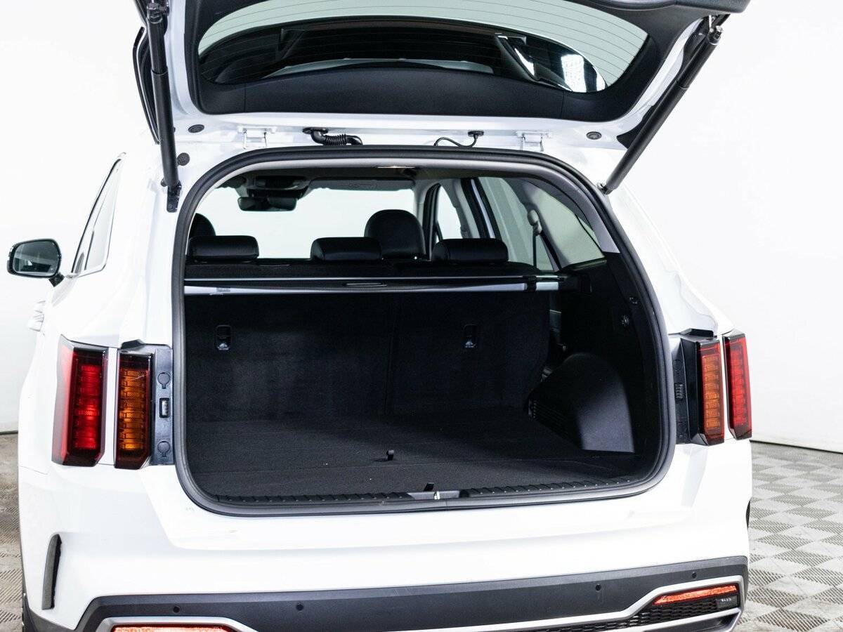 Купить Kia Sorento с пробегом. Фото: #8
