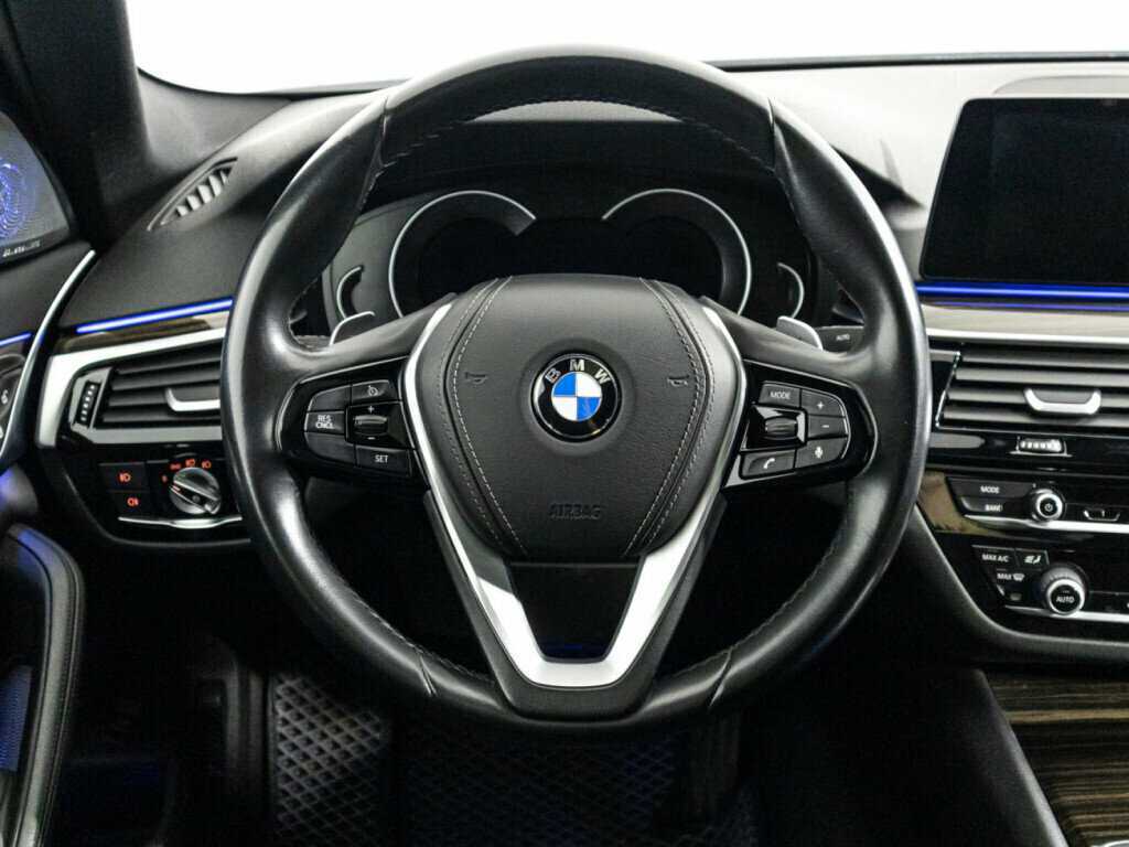Купить BMW 5 серии с пробегом. Фото: #24
