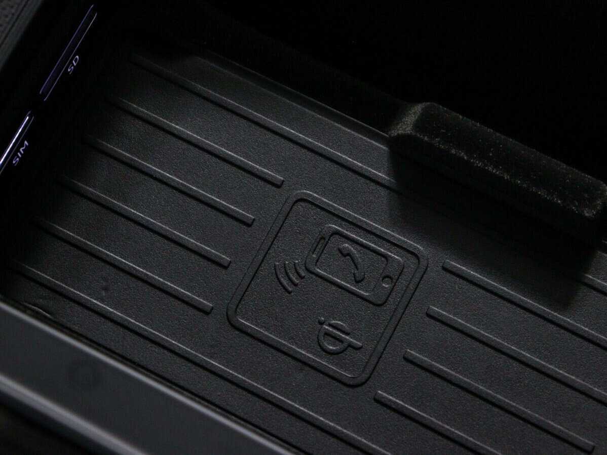 Купить Audi Q8 с пробегом. Фото: #31