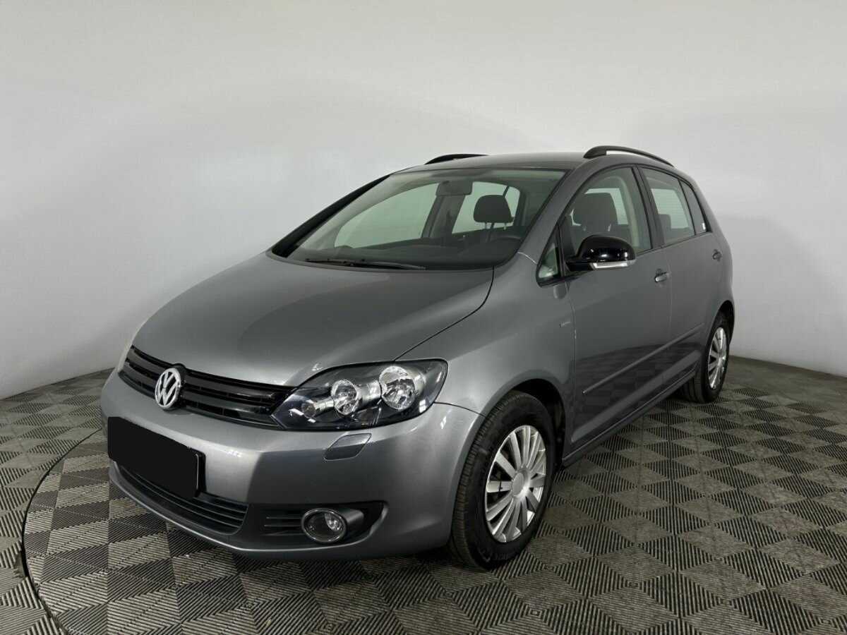 Купить Volkswagen Golf Plus с пробегом. Посмотреть фото