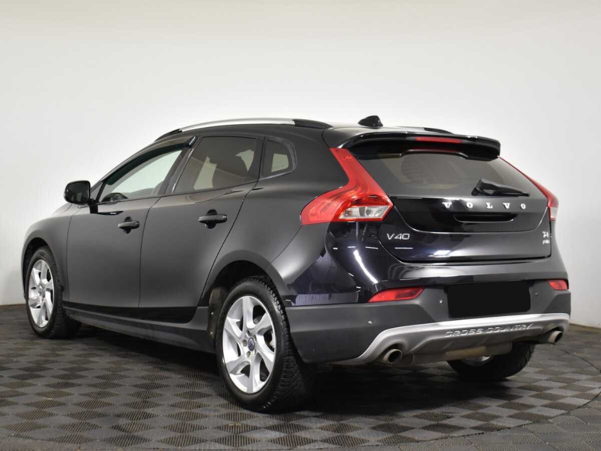 Купить Volvo V40 Cross Country с пробегом. Фото: #5