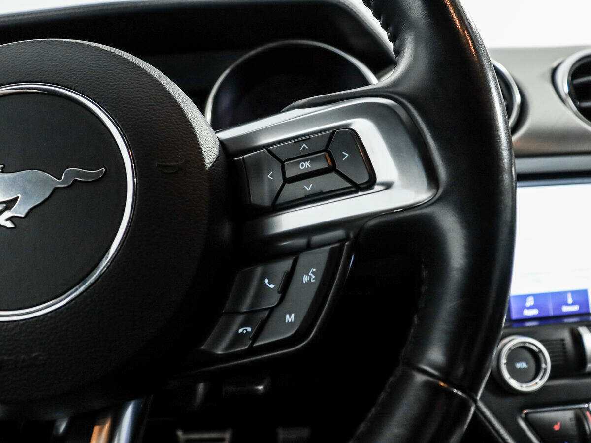 Купить Ford Mustang с пробегом. Фото: #19