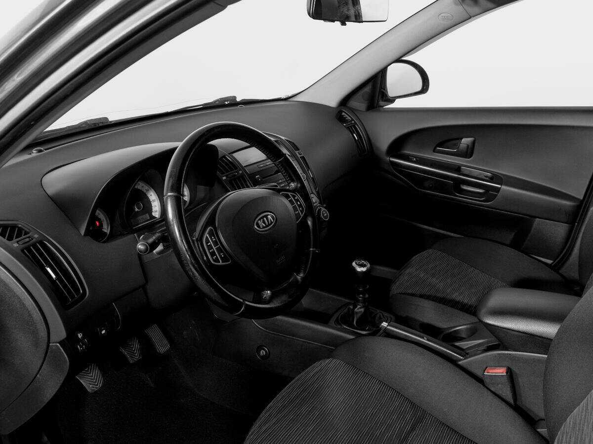 Купить Kia Ceed с пробегом. Фото: #14
