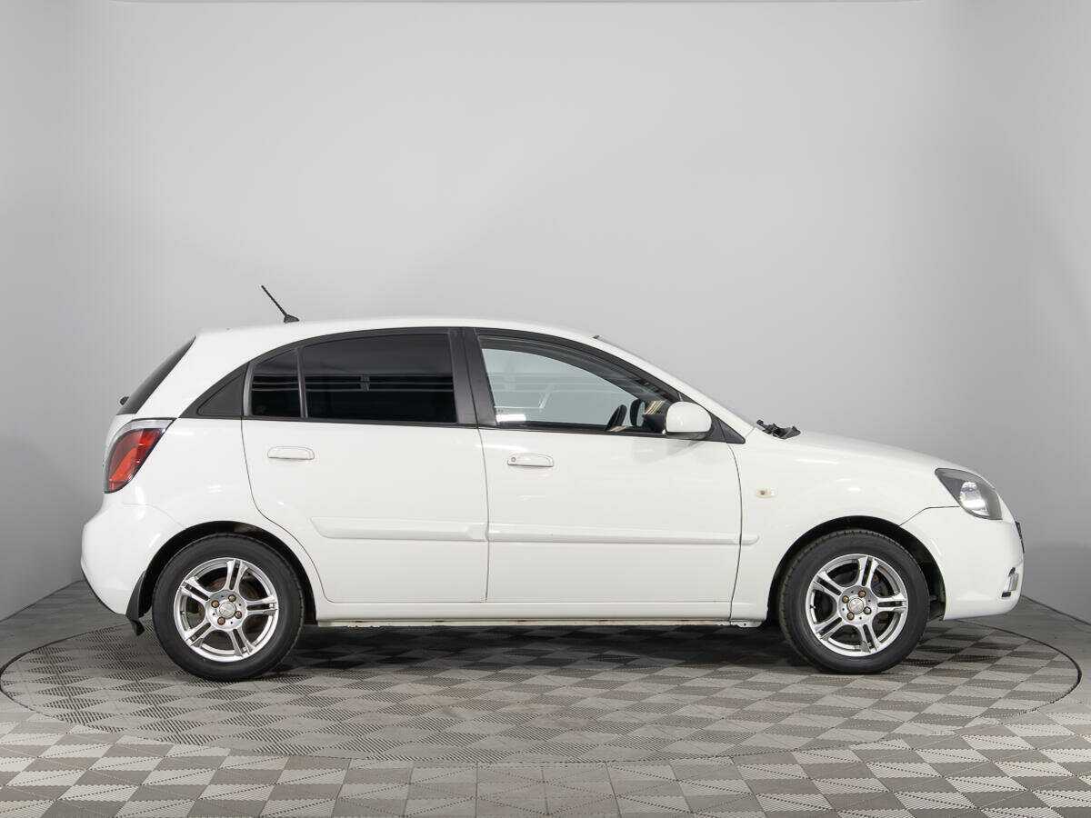 Купить Kia Rio с пробегом. Фото: #3