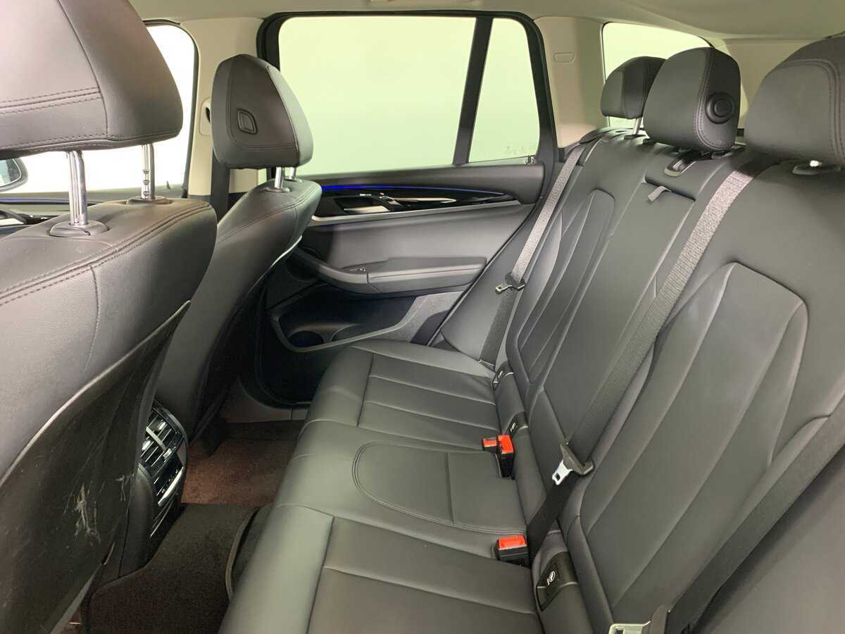 Купить BMW X3 с пробегом. Фото: #18