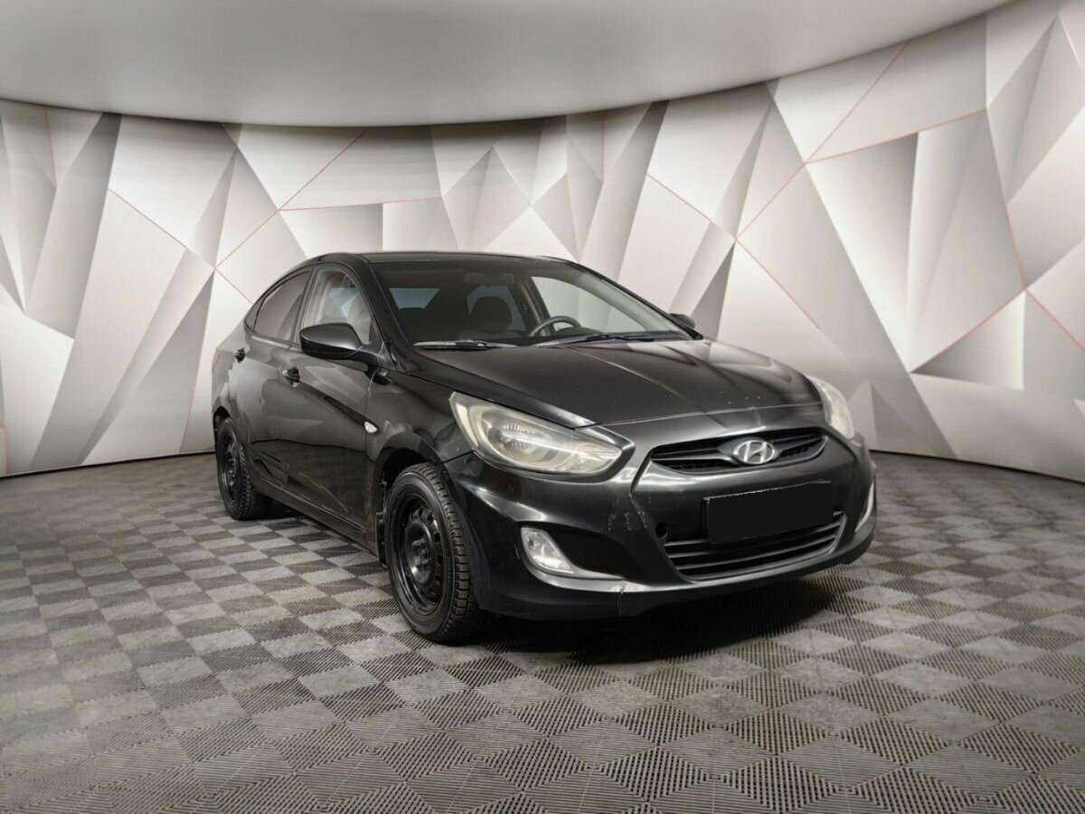 Купить Hyundai Solaris с пробегом. Фото: #2