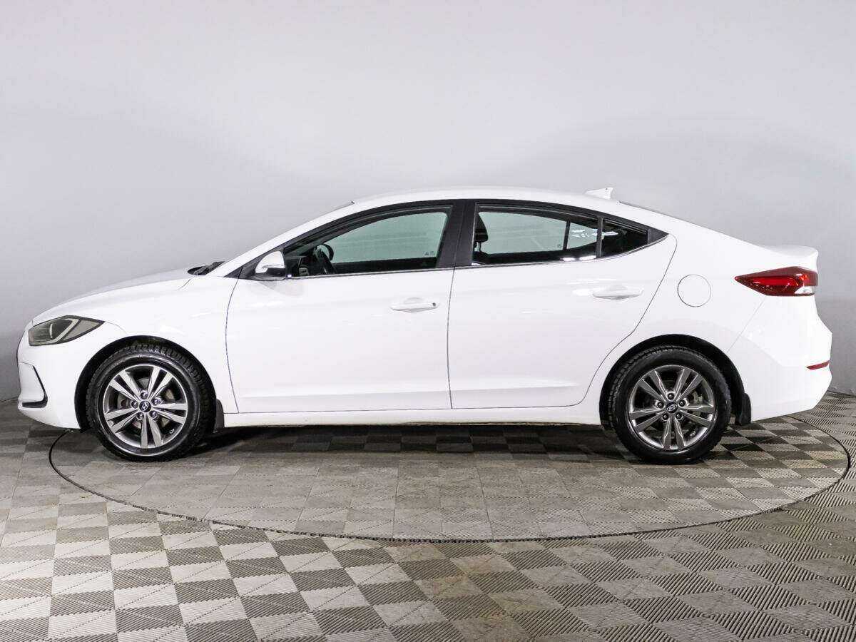 Купить Hyundai Elantra с пробегом. Фото: #7
