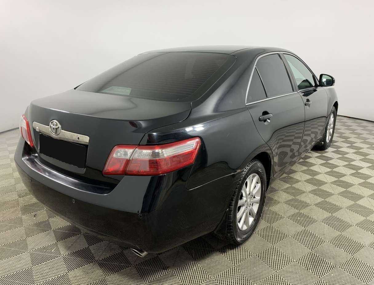 Купить Toyota Camry с пробегом. Фото: #3