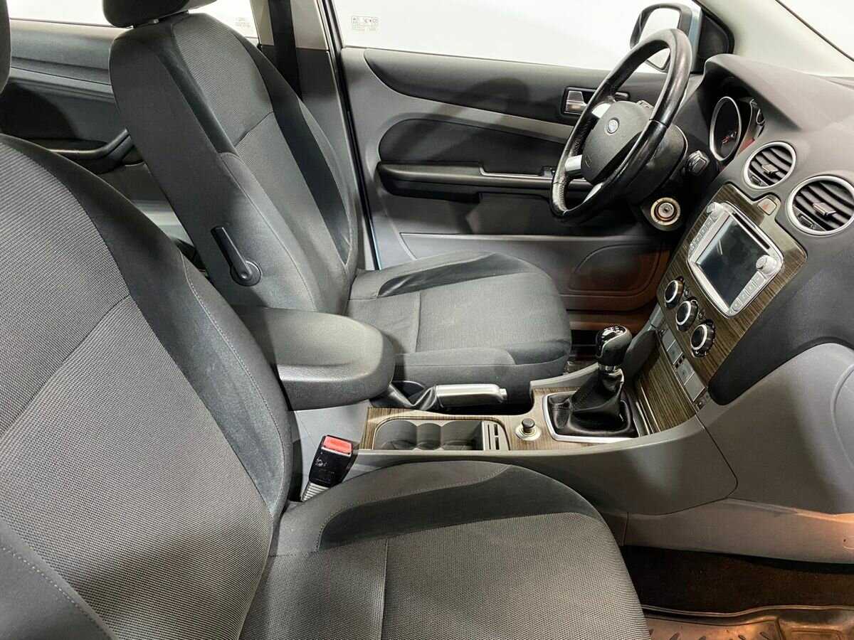 Купить Ford Focus с пробегом. Фото: #10