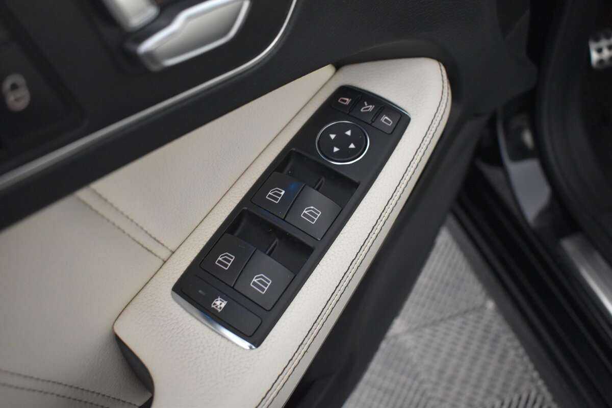 Купить Mercedes-Benz E-Класс с пробегом. Фото: #9