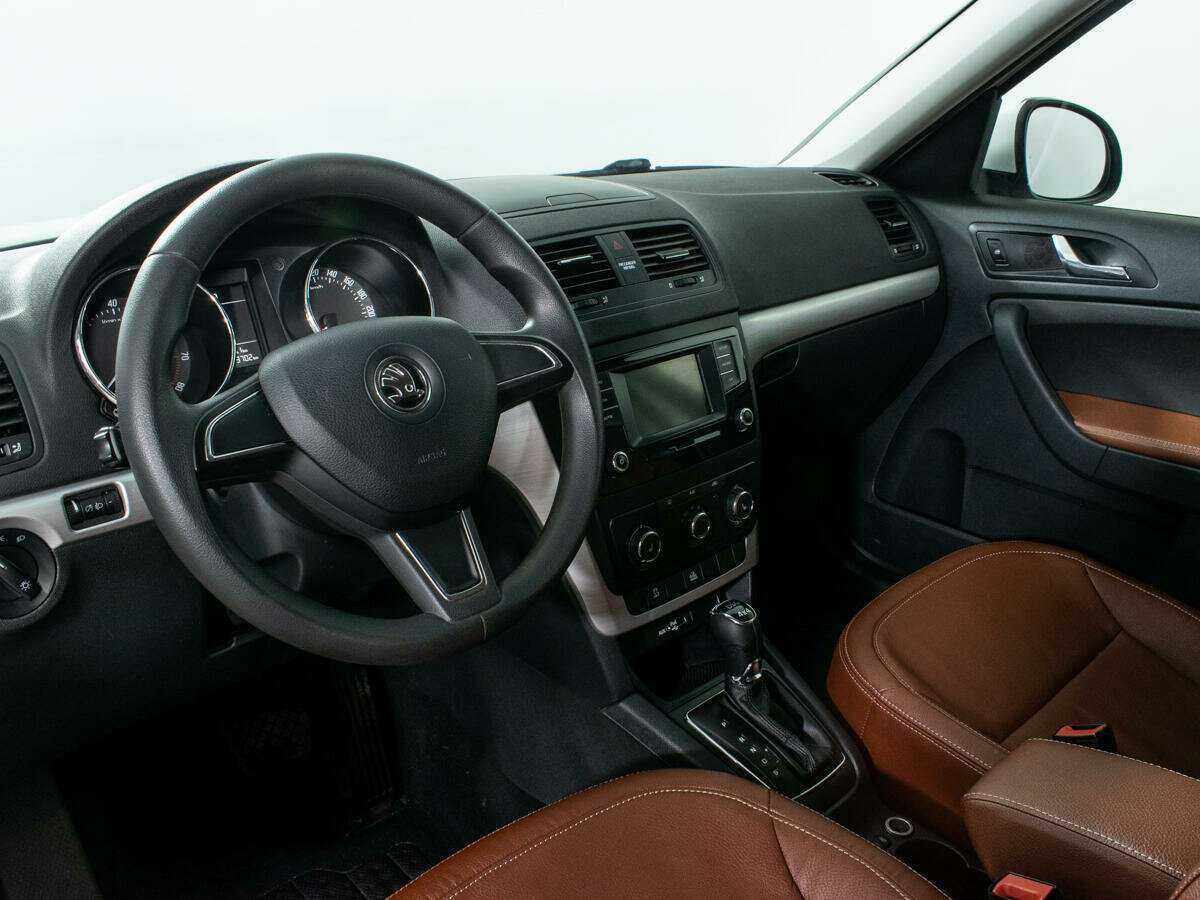 Купить Skoda Yeti с пробегом. Фото: #5