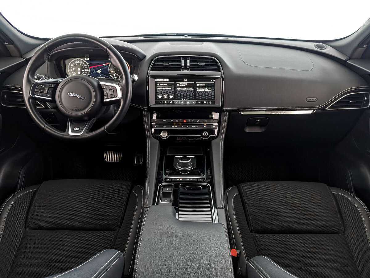Купить Jaguar F-Pace с пробегом. Фото: #9