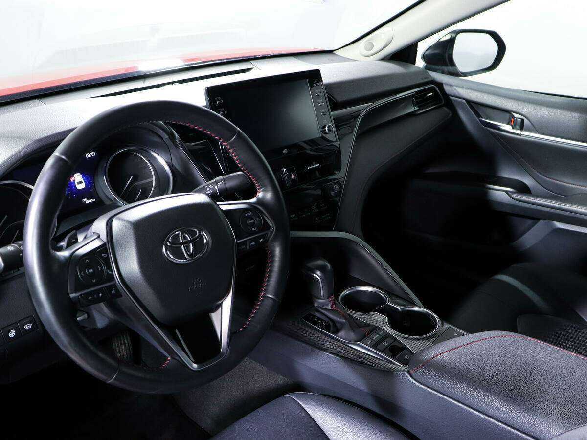 Купить Toyota Camry с пробегом. Фото: #13
