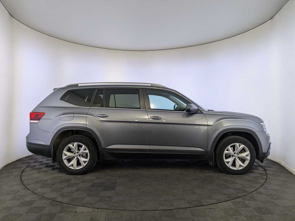 Купить Volkswagen Teramont с пробегом. Фото: #3